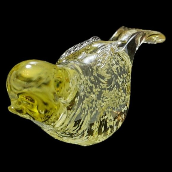 Hand Blown Vintage Glass Bird Figurine With Glow Effect Under Black Light - Picture 2 of 8